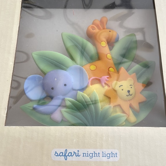 Tiddlywinks Safari Collection Night Light - Picture 2 of 5